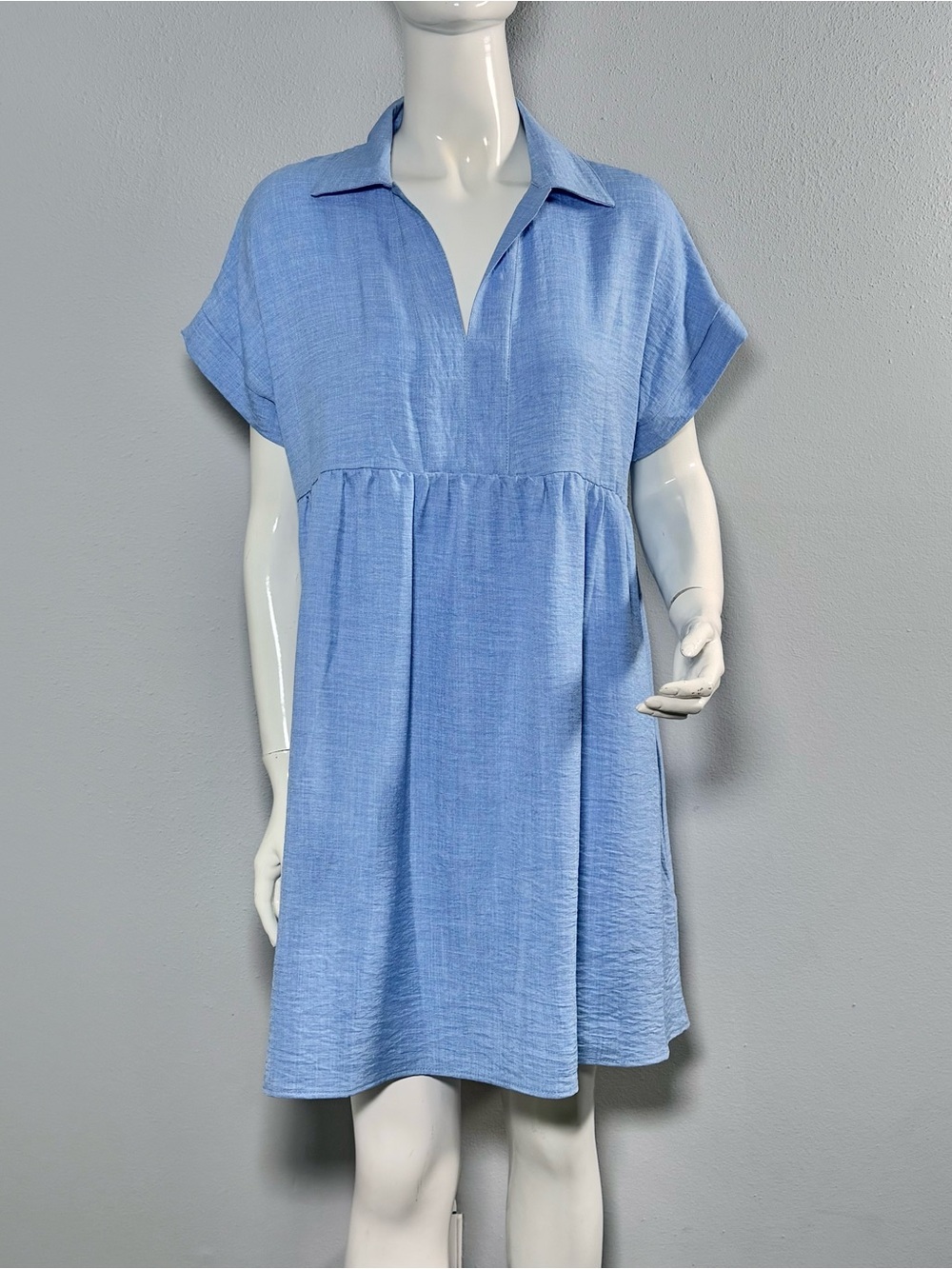 Collared Short Sleeves Dress. Showroom Sample. Small. NWOT